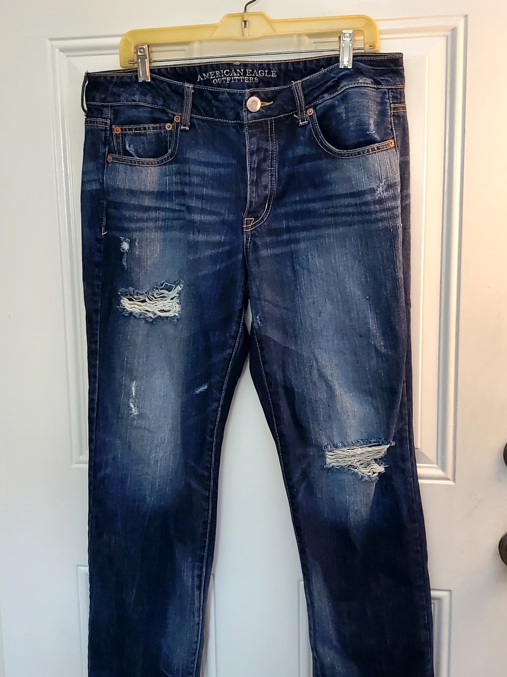 American Eagle Outfitters Women's Boy Jean Distressed - Dark Blue